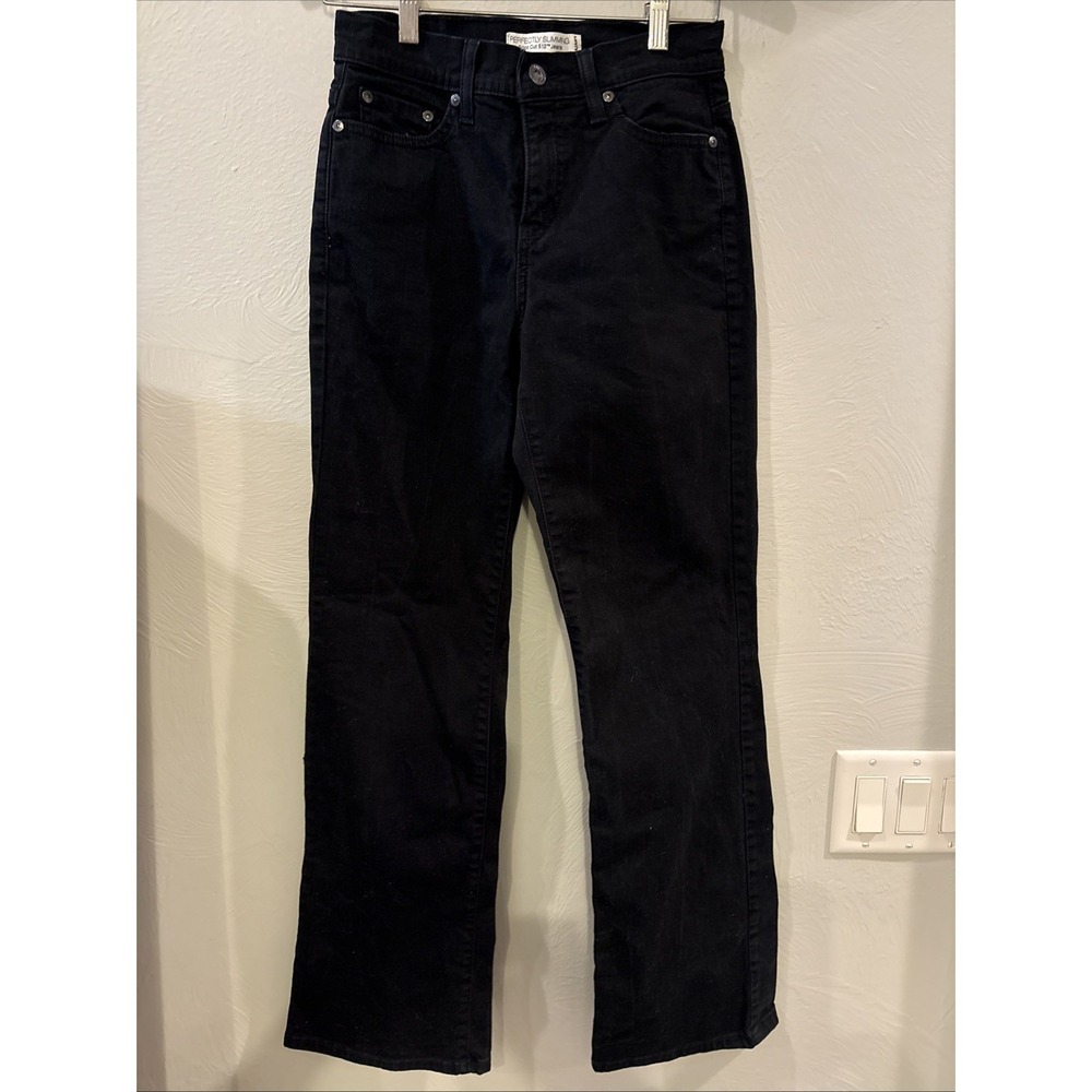 Levi's 512 Perfectly Slimming Boot Cut Women's Jean Size 4M Cowgirl Western